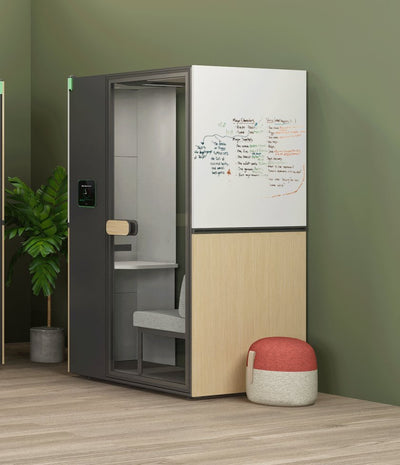 CorePod Cube Focus, vizualizacija: kabina z bočno tablo v pisarni